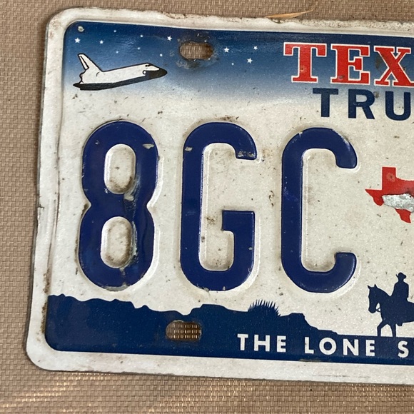 TEXAS “THE LONE STAR STATE” TRUCK LICENSE PLATE FEAT-SHUTTLE MOON STARS - Picture 4 of 7